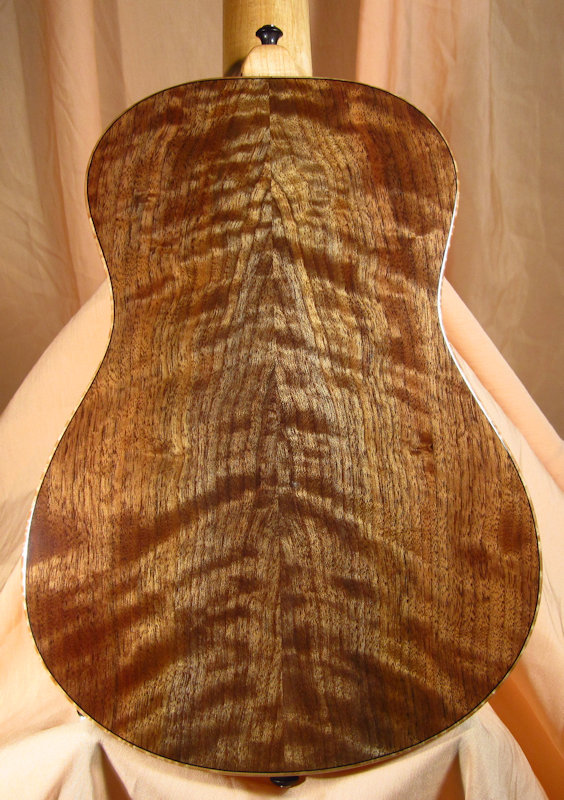 laughlin tenor ukulele